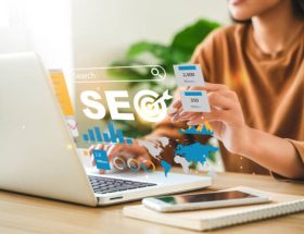 Aujourd'hui, l'expérience utilisateur est devenue un facteur clé du SEO. En effet, Google valorise davantage les sites offrant