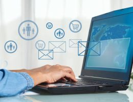 Une plateforme digitale est un outil numérique. Elle permet de centraliser plusieurs services en ligne. En effet, elle regroupe