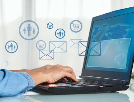 Une plateforme digitale est un outil numérique. Elle permet de centraliser plusieurs services en ligne. En effet, elle regroupe