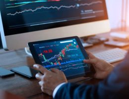 Les assistants virtuels dominent aujourd’hui le marché des solutions basées sur l’intelligence artificielle. Ils aident à organiser